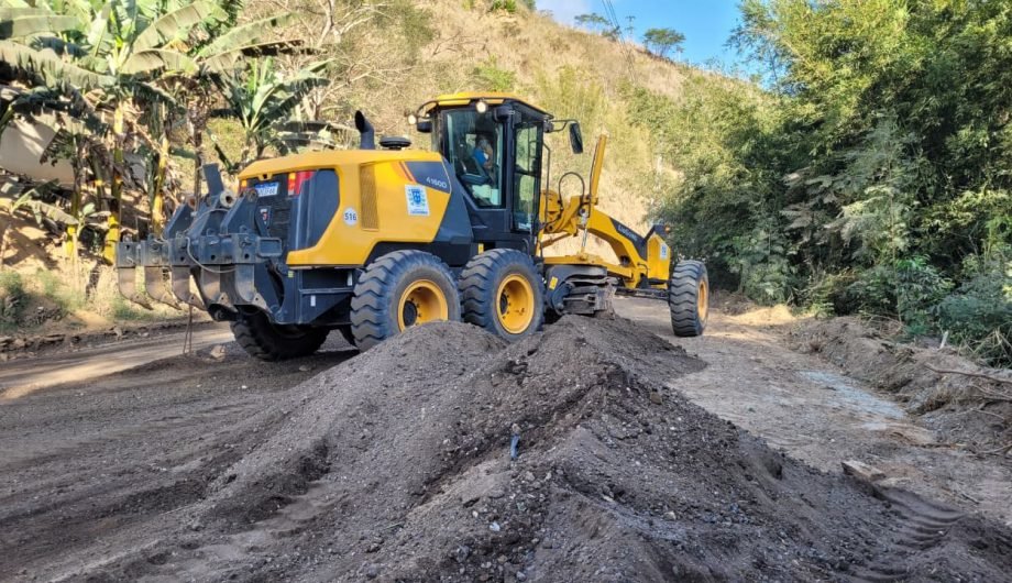 prefeitura-inicia-preparacao-para-aplicacao-de-revsol-em-monte-libano-920x530 (1)